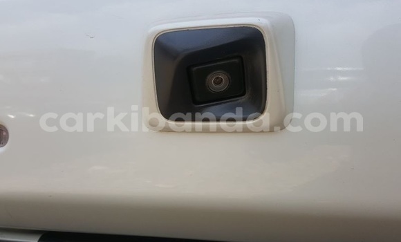 Buy Used Mitsubishi Pajero White Car in Kampala in Uganda Buy Used Mitsubishi Pajero White Car in Kampala in Uganda