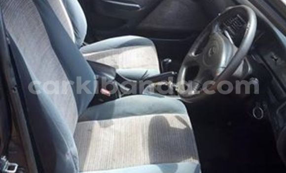 Gura Yakoze Toyota Corona Black Imodoka i Kampala mu Uganda Gura Yakoze Toyota Corona Black Imodoka i Kampala mu Uganda