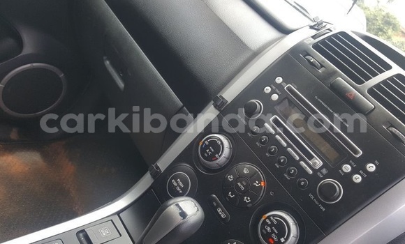 Buy Used Suzuki Escudo White Car in Kampala in Uganda Buy Used Suzuki Escudo White Car in Kampala in Uganda