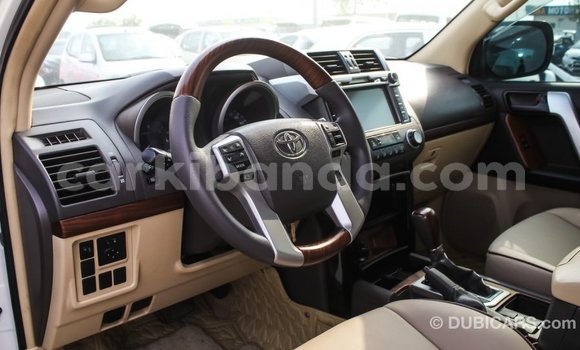 Nunua Imported Toyota Prado Nyeupe Gari ndani ya Import - Dubai nchini Uganda Nunua Imported Toyota Prado Nyeupe Gari ndani ya Import - Dubai nchini Uganda