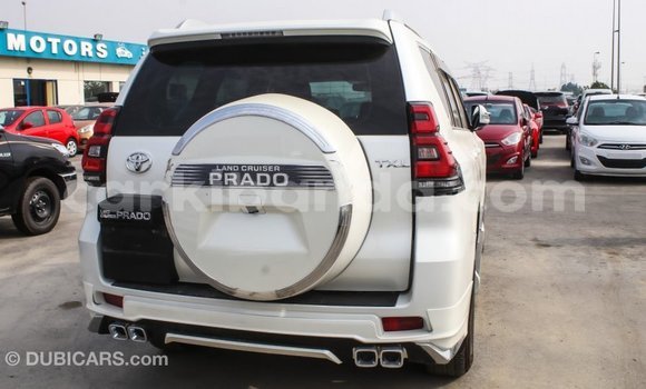 Nunua Imported Toyota Prado Nyeupe Gari ndani ya Import - Dubai nchini Uganda Nunua Imported Toyota Prado Nyeupe Gari ndani ya Import - Dubai nchini Uganda