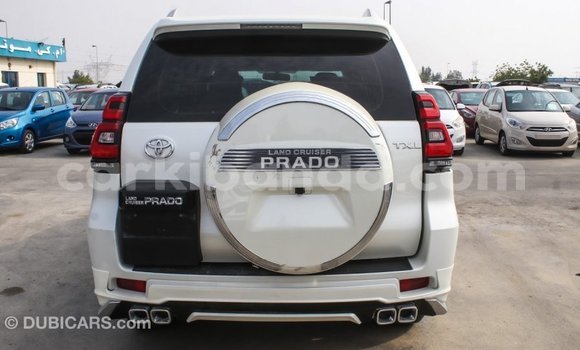 Nunua Imported Toyota Prado Nyeupe Gari ndani ya Import - Dubai nchini Uganda Nunua Imported Toyota Prado Nyeupe Gari ndani ya Import - Dubai nchini Uganda