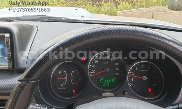 Acheter Occasion Voiture Subaru Forester Blanc à Kampala, Ouganda Acheter Occasion Voiture Subaru Forester Blanc à Kampala, Ouganda