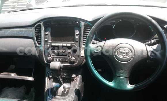 Buy New Toyota Kluger White Car in Kampala in Uganda Buy New Toyota Kluger White Car in Kampala in Uganda