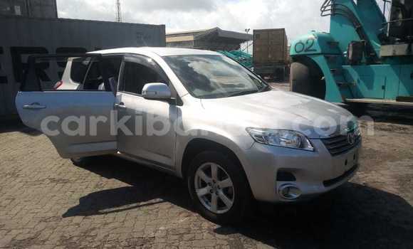 Buy New Toyota Vanguard Silver Car in Kampala in Uganda Buy New Toyota Vanguard Silver Car in Kampala in Uganda