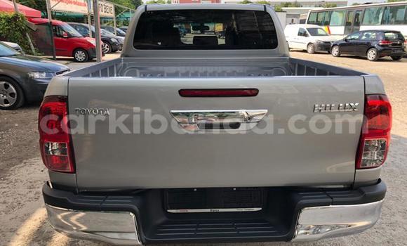Gura Yakoze Toyota Hilux Other Imodoka i Kampala mu Uganda Gura Yakoze Toyota Hilux Other Imodoka i Kampala mu Uganda