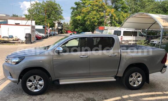 Gura Yakoze Toyota Hilux Other Imodoka i Kampala mu Uganda Gura Yakoze Toyota Hilux Other Imodoka i Kampala mu Uganda