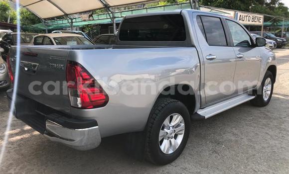 Gura Yakoze Toyota Hilux Other Imodoka i Kampala mu Uganda Gura Yakoze Toyota Hilux Other Imodoka i Kampala mu Uganda