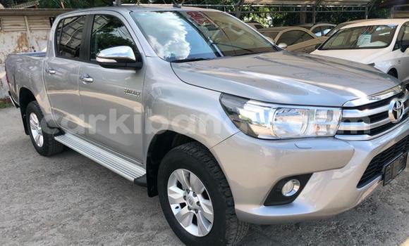 Gura Yakoze Toyota Hilux Other Imodoka i Kampala mu Uganda Gura Yakoze Toyota Hilux Other Imodoka i Kampala mu Uganda
