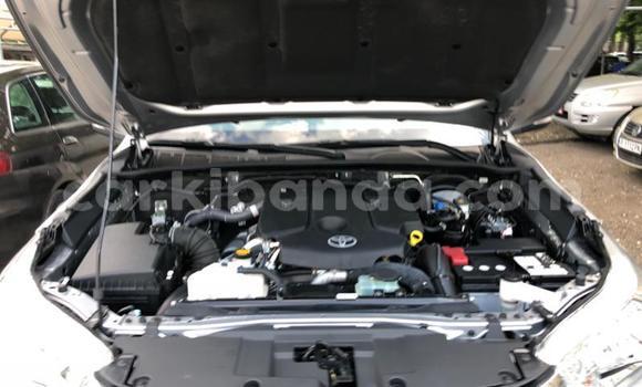 Gura Yakoze Toyota Hilux Other Imodoka i Kampala mu Uganda Gura Yakoze Toyota Hilux Other Imodoka i Kampala mu Uganda