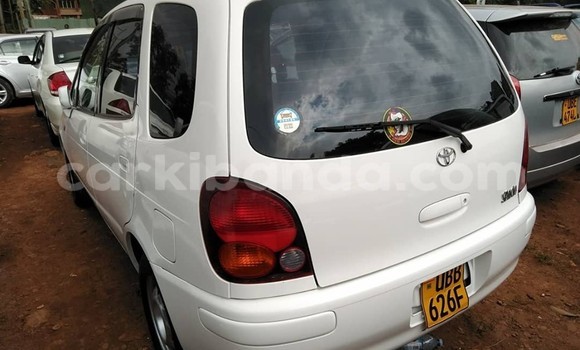 Buy Used Toyota Spacio White Car in Kampala in Uganda Buy Used Toyota Spacio White Car in Kampala in Uganda