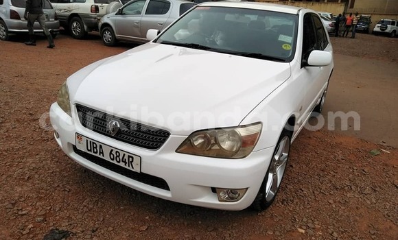 Buy Used Toyota Altezza White Car in Kampala in Uganda Buy Used Toyota Altezza White Car in Kampala in Uganda