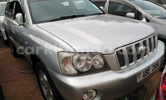 Buy Used Toyota Kluger Silver Car in Kampala in Uganda Buy Used Toyota Kluger Silver Car in Kampala in Uganda