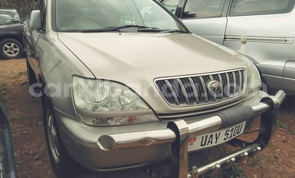 Buy Used Toyota Harrier Beige Car in Kampala in Uganda Buy Used Toyota Harrier Beige Car in Kampala in Uganda