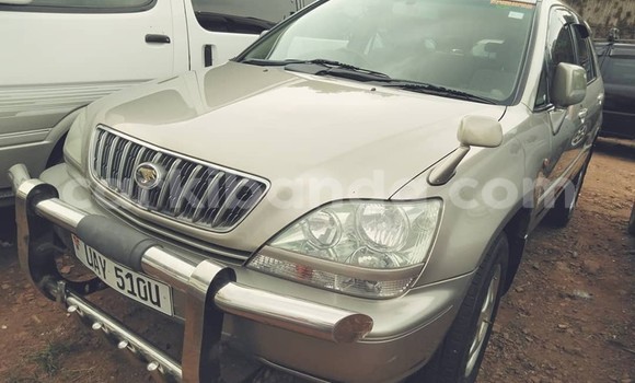Buy Used Toyota Harrier Beige Car in Kampala in Uganda Buy Used Toyota Harrier Beige Car in Kampala in Uganda