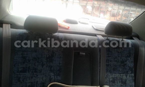 Gura Yakoze Toyota Premio Black Imodoka i Kampala mu Uganda Gura Yakoze Toyota Premio Black Imodoka i Kampala mu Uganda