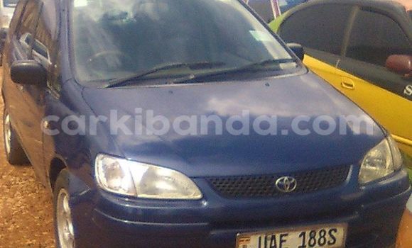 Gura Yakoze Toyota Spacio Black Imodoka i Kampala mu Uganda Gura Yakoze Toyota Spacio Black Imodoka i Kampala mu Uganda