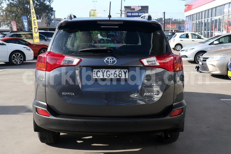 Big with watermark 2014 toyota rav4 used 2610 009815 6