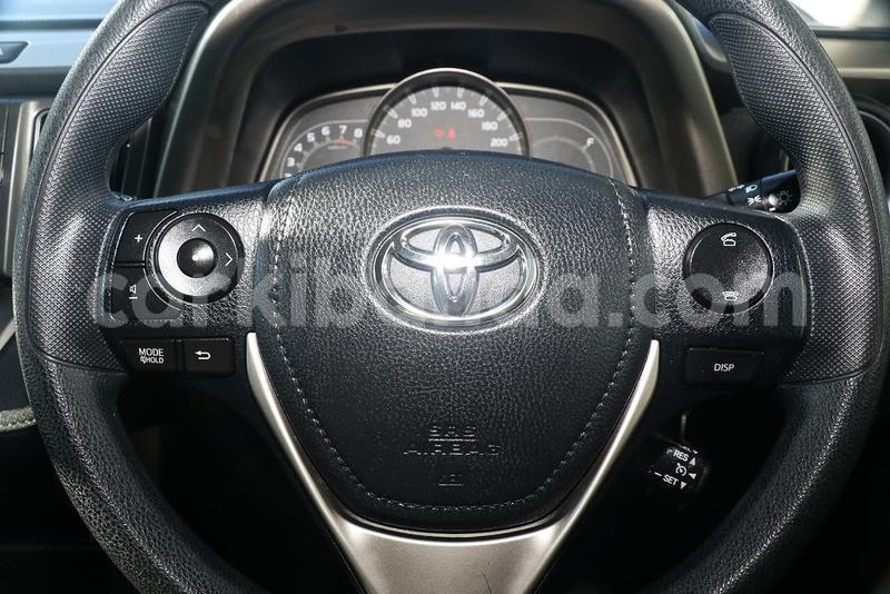 Big with watermark 2014 toyota rav4 used 2610 009815 10