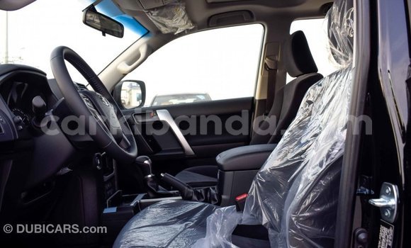 Acheter Import Voiture Toyota Land Cruiser Noir à Import - Dubai, Ouganda Acheter Import Voiture Toyota Land Cruiser Noir à Import - Dubai, Ouganda