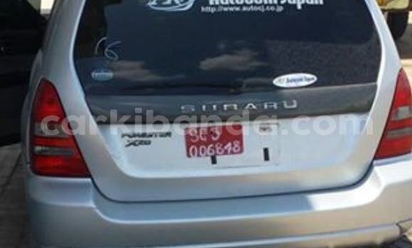 Gura Yakoze Subaru Outback Black Imodoka i Kampala mu Uganda Gura Yakoze Subaru Outback Black Imodoka i Kampala mu Uganda