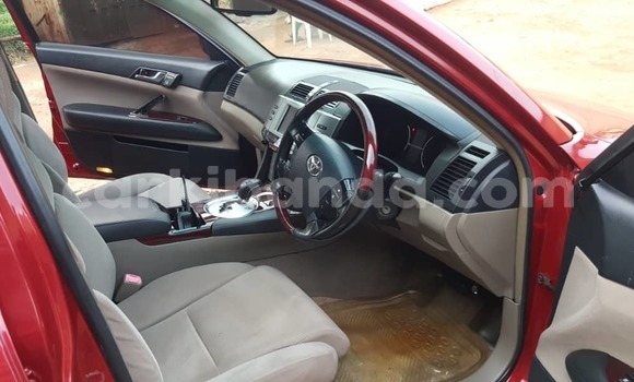 Acheter Occasion Voiture Toyota Mark X Rouge à Kampala, Ouganda Acheter Occasion Voiture Toyota Mark X Rouge à Kampala, Ouganda