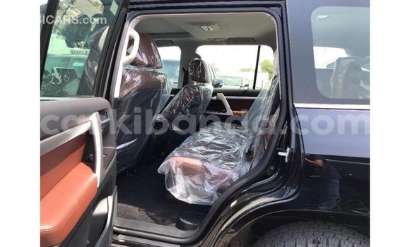 Buy Import Toyota Land Cruiser Black Car in Import - Dubai in Uganda Buy Import Toyota Land Cruiser Black Car in Import - Dubai in Uganda