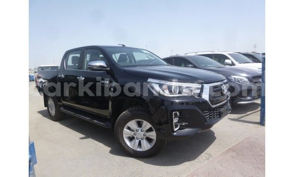 Gura Imported Toyota Hilux Black Imodoka i Import - Dubai mu Uganda Gura Imported Toyota Hilux Black Imodoka i Import - Dubai mu Uganda