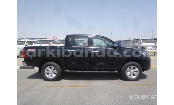 Gura Imported Toyota Hilux Black Imodoka i Import - Dubai mu Uganda Gura Imported Toyota Hilux Black Imodoka i Import - Dubai mu Uganda