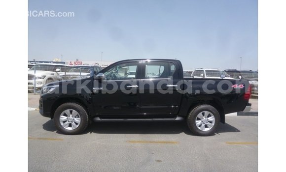 Gura Imported Toyota Hilux Black Imodoka i Import - Dubai mu Uganda Gura Imported Toyota Hilux Black Imodoka i Import - Dubai mu Uganda