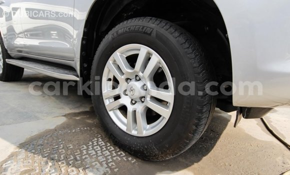Nunua Imported Toyota Prado Nyingine Gari ndani ya Import - Dubai nchini Uganda Nunua Imported Toyota Prado Nyingine Gari ndani ya Import - Dubai nchini Uganda