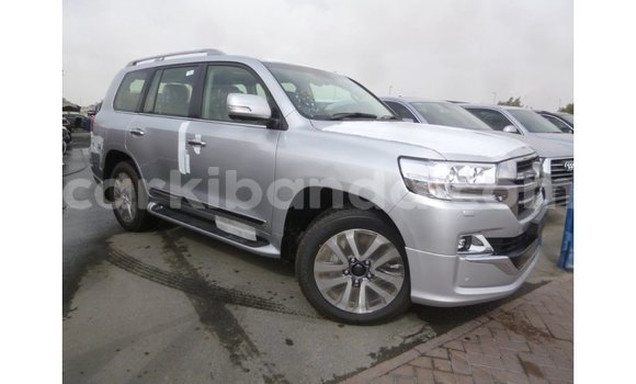 Nunua Imported Toyota Land Cruiser Nyingine Gari ndani ya Import - Dubai nchini Uganda Nunua Imported Toyota Land Cruiser Nyingine Gari ndani ya Import - Dubai nchini Uganda