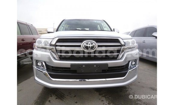 Nunua Imported Toyota Land Cruiser Nyingine Gari ndani ya Import - Dubai nchini Uganda Nunua Imported Toyota Land Cruiser Nyingine Gari ndani ya Import - Dubai nchini Uganda