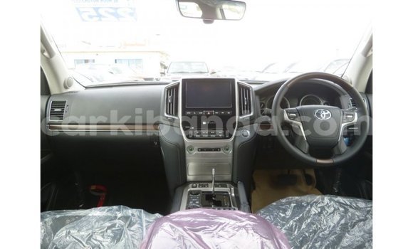 Nunua Imported Toyota Land Cruiser Nyingine Gari ndani ya Import - Dubai nchini Uganda Nunua Imported Toyota Land Cruiser Nyingine Gari ndani ya Import - Dubai nchini Uganda