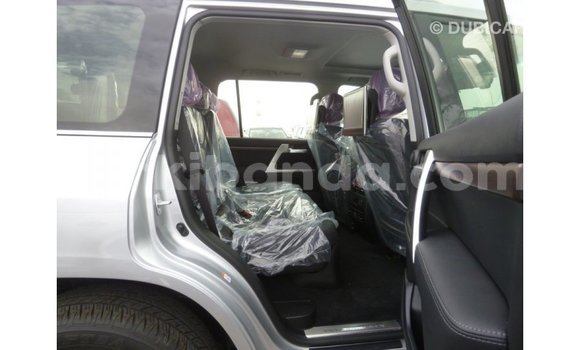 Nunua Imported Toyota Land Cruiser Nyingine Gari ndani ya Import - Dubai nchini Uganda Nunua Imported Toyota Land Cruiser Nyingine Gari ndani ya Import - Dubai nchini Uganda
