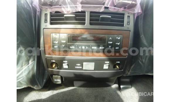 Nunua Imported Toyota Land Cruiser Nyingine Gari ndani ya Import - Dubai nchini Uganda Nunua Imported Toyota Land Cruiser Nyingine Gari ndani ya Import - Dubai nchini Uganda