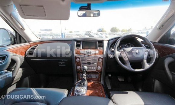Nunua Imported Nissan Patrol Nyeusi Gari ndani ya Import - Dubai nchini Uganda Nunua Imported Nissan Patrol Nyeusi Gari ndani ya Import - Dubai nchini Uganda