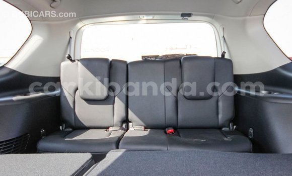 Nunua Imported Nissan Patrol Nyeusi Gari ndani ya Import - Dubai nchini Uganda Nunua Imported Nissan Patrol Nyeusi Gari ndani ya Import - Dubai nchini Uganda