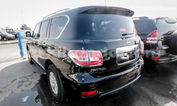 Nunua Imported Nissan Patrol Nyeusi Gari ndani ya Import - Dubai nchini Uganda Nunua Imported Nissan Patrol Nyeusi Gari ndani ya Import - Dubai nchini Uganda