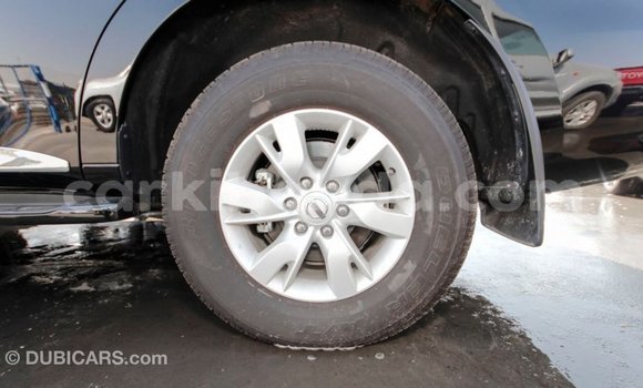 Nunua Imported Nissan Patrol Nyeusi Gari ndani ya Import - Dubai nchini Uganda Nunua Imported Nissan Patrol Nyeusi Gari ndani ya Import - Dubai nchini Uganda