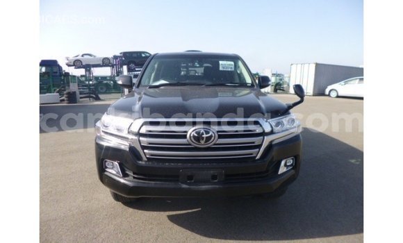 Gura Imported Toyota Land Cruiser Black Imodoka i Import - Dubai mu Uganda Gura Imported Toyota Land Cruiser Black Imodoka i Import - Dubai mu Uganda