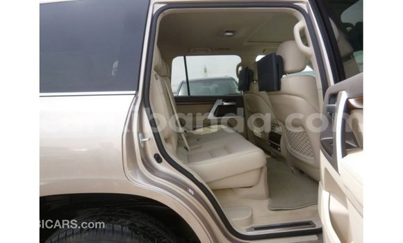 Acheter Import Voiture Toyota Land Cruiser Autre à Import - Dubai, Ouganda Acheter Import Voiture Toyota Land Cruiser Autre à Import - Dubai, Ouganda