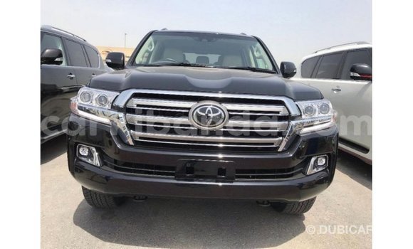 Gura Imported Toyota Land Cruiser Black Imodoka i Import - Dubai mu Uganda Gura Imported Toyota Land Cruiser Black Imodoka i Import - Dubai mu Uganda