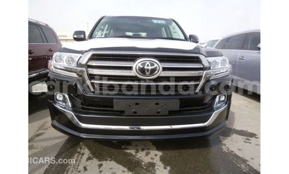 Acheter Import Voiture Toyota Land Cruiser Noir à Import - Dubai, Ouganda Acheter Import Voiture Toyota Land Cruiser Noir à Import - Dubai, Ouganda
