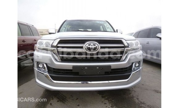 Nunua Imported Toyota Land Cruiser Nyingine Gari ndani ya Import - Dubai nchini Uganda Nunua Imported Toyota Land Cruiser Nyingine Gari ndani ya Import - Dubai nchini Uganda