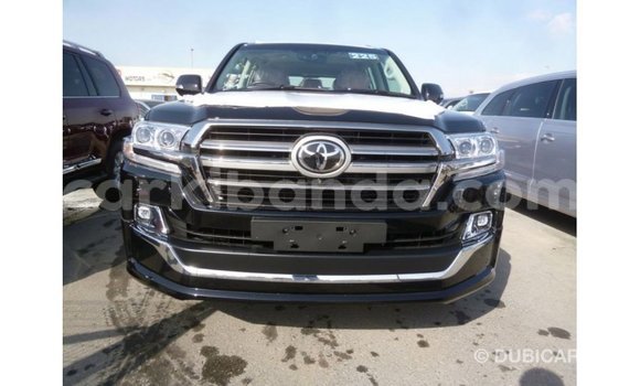 Gura Imported Toyota Land Cruiser Black Imodoka i Import - Dubai mu Uganda Gura Imported Toyota Land Cruiser Black Imodoka i Import - Dubai mu Uganda
