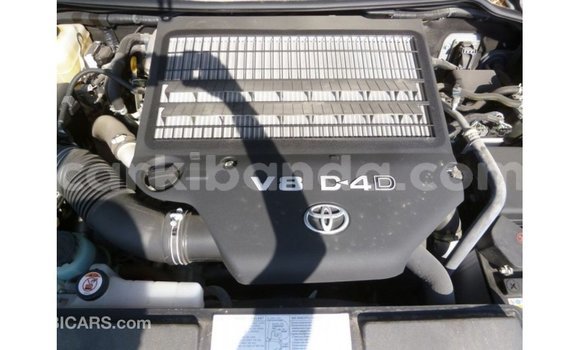 Gura Imported Toyota Land Cruiser Other Imodoka i Import - Dubai mu Uganda Gura Imported Toyota Land Cruiser Other Imodoka i Import - Dubai mu Uganda