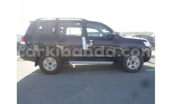 Nunua Imported Toyota Land Cruiser Nyeusi Gari ndani ya Import - Dubai nchini Uganda Nunua Imported Toyota Land Cruiser Nyeusi Gari ndani ya Import - Dubai nchini Uganda