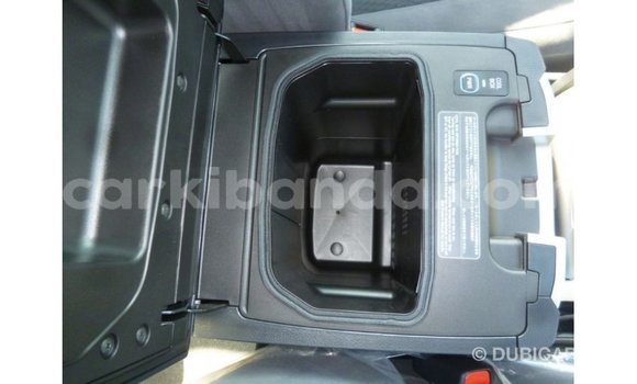 Nunua Imported Toyota Land Cruiser Nyeusi Gari ndani ya Import - Dubai nchini Uganda Nunua Imported Toyota Land Cruiser Nyeusi Gari ndani ya Import - Dubai nchini Uganda