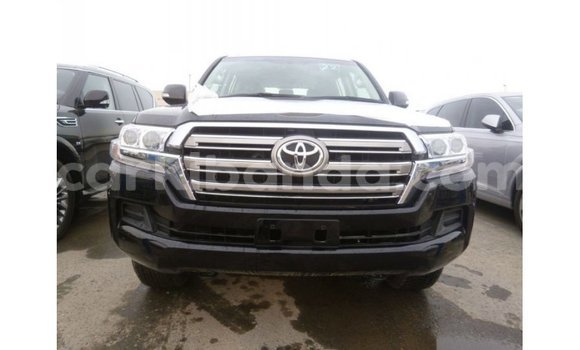 Nunua Imported Toyota Land Cruiser Nyeusi Gari ndani ya Import - Dubai nchini Uganda Nunua Imported Toyota Land Cruiser Nyeusi Gari ndani ya Import - Dubai nchini Uganda